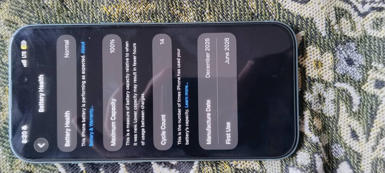 Apple iPhone 16 3
