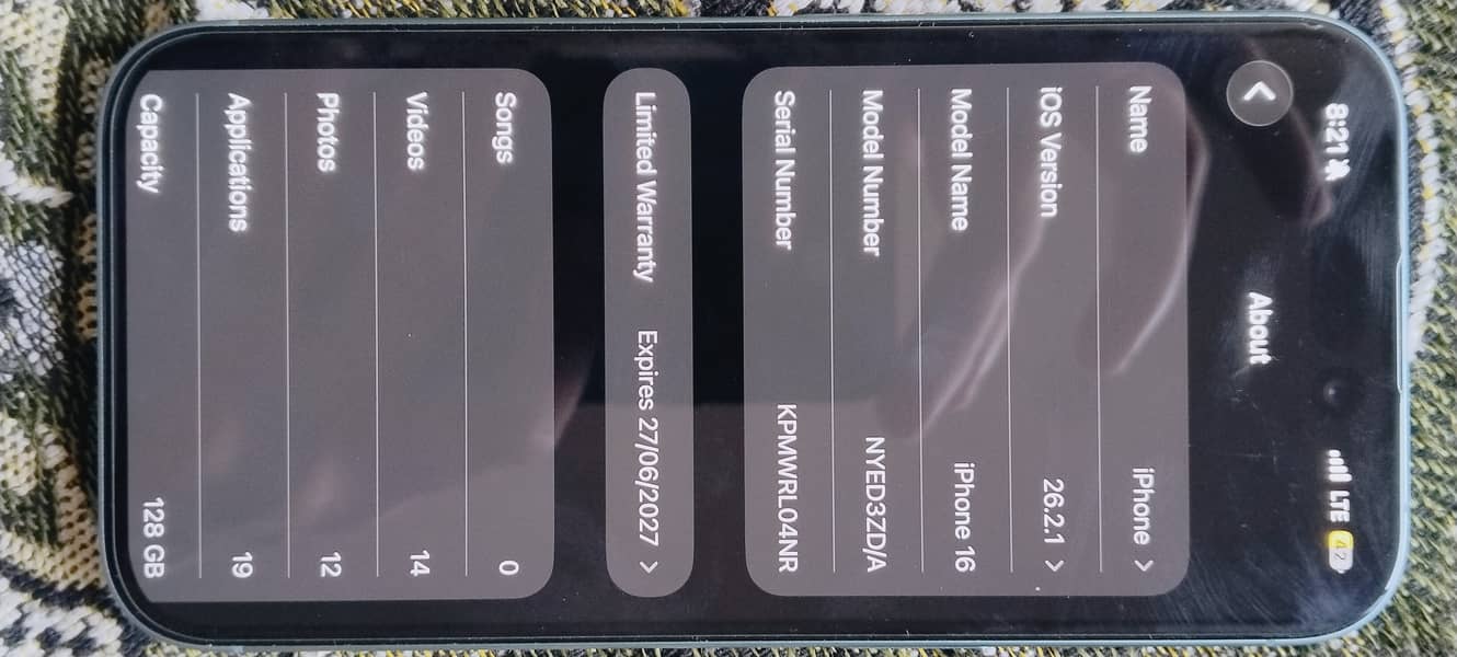 Apple iPhone 16 4