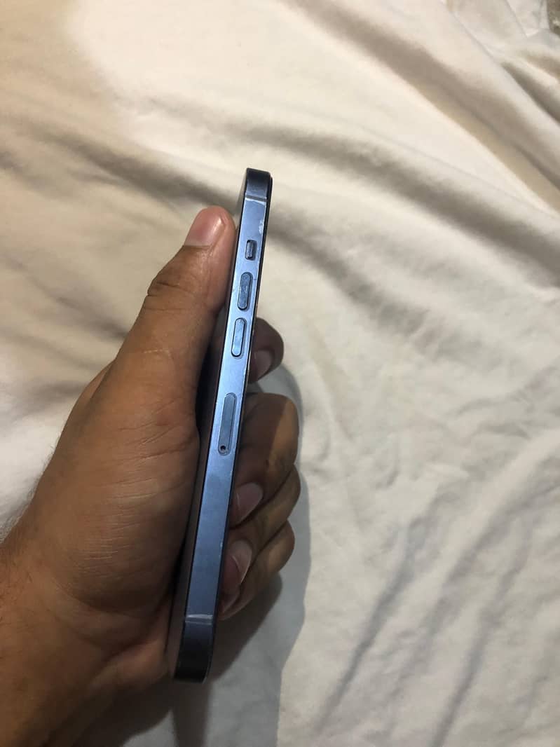 Apple iPhone 13 Pro 3