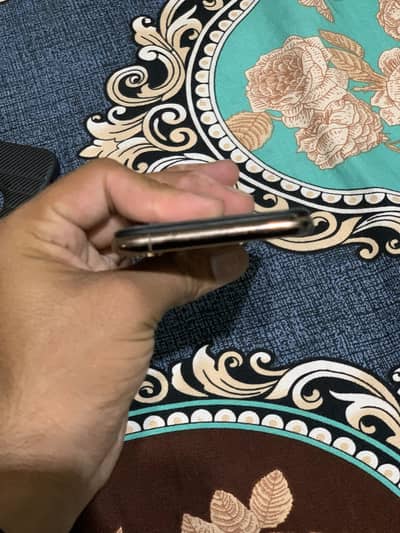 Apple iPhone XS NON PTA 64 GB