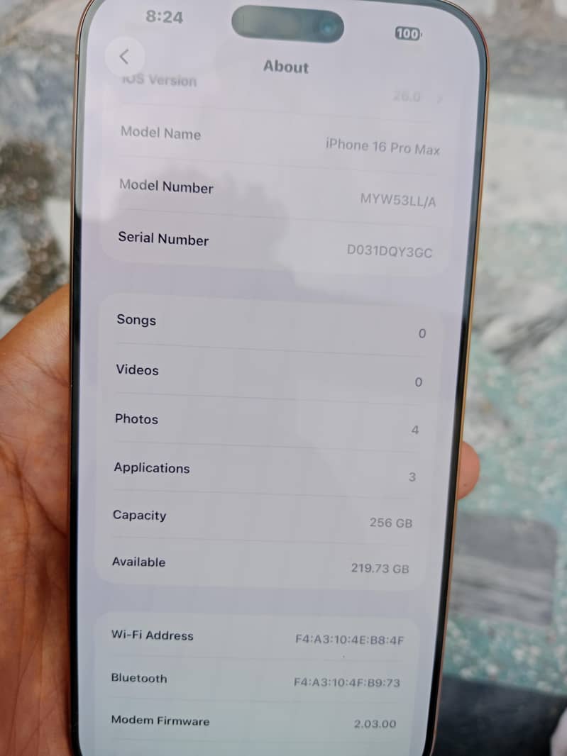 Apple iPhone 16 Pro Max 7