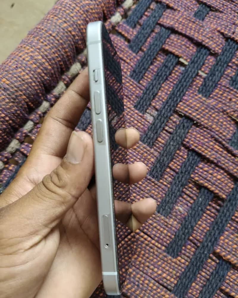 Apple iPhone 15 1