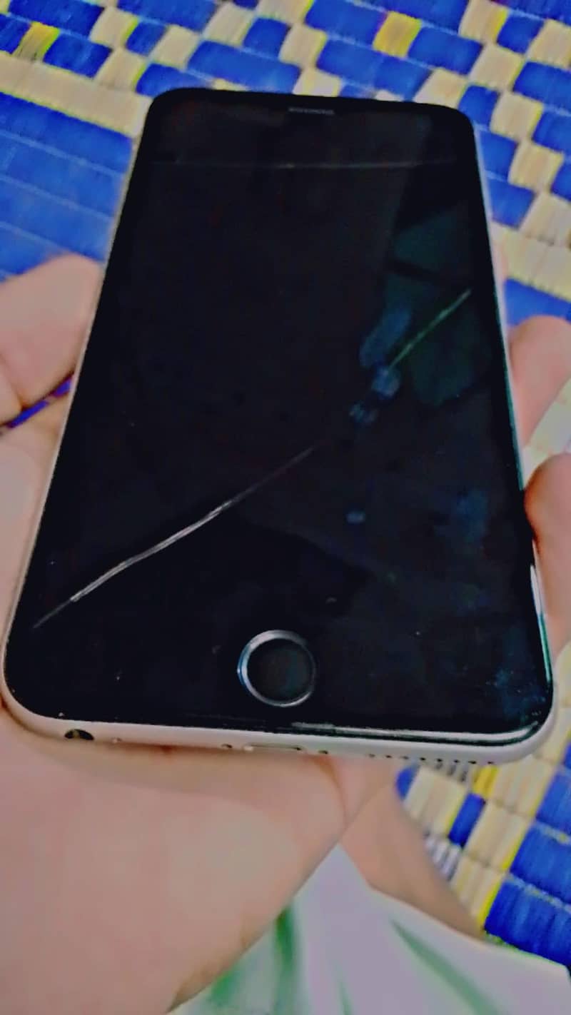 Apple iPhone 6s plus 5