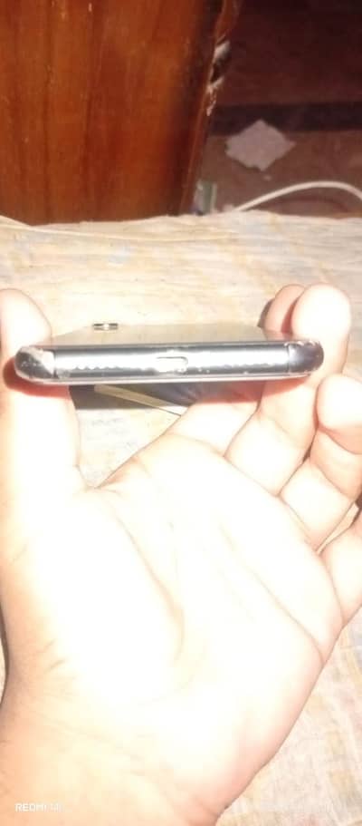 Apple iPhone XR