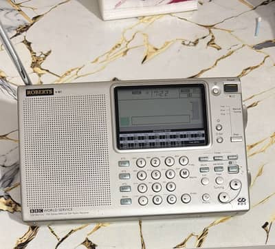 Roberts R-861  (Sangean ATS-909)