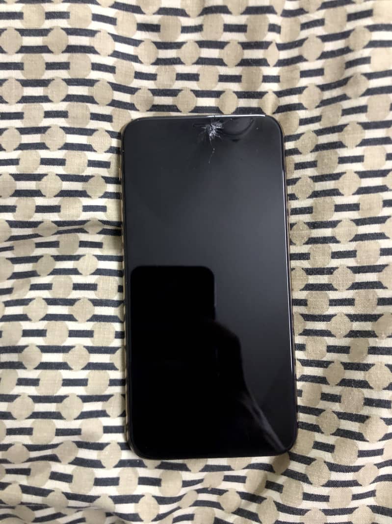 Apple iPhone 11 Pro 1