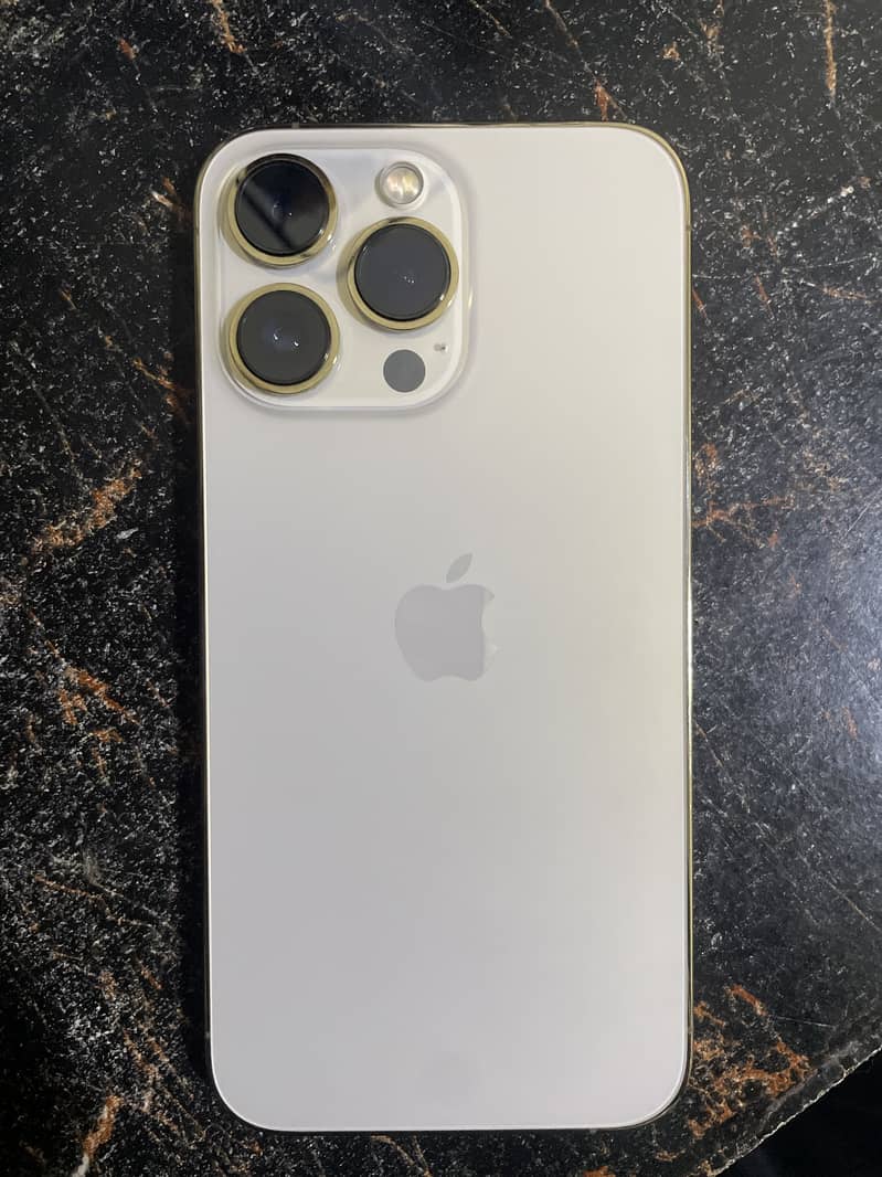 Apple iPhone 13 Pro 2