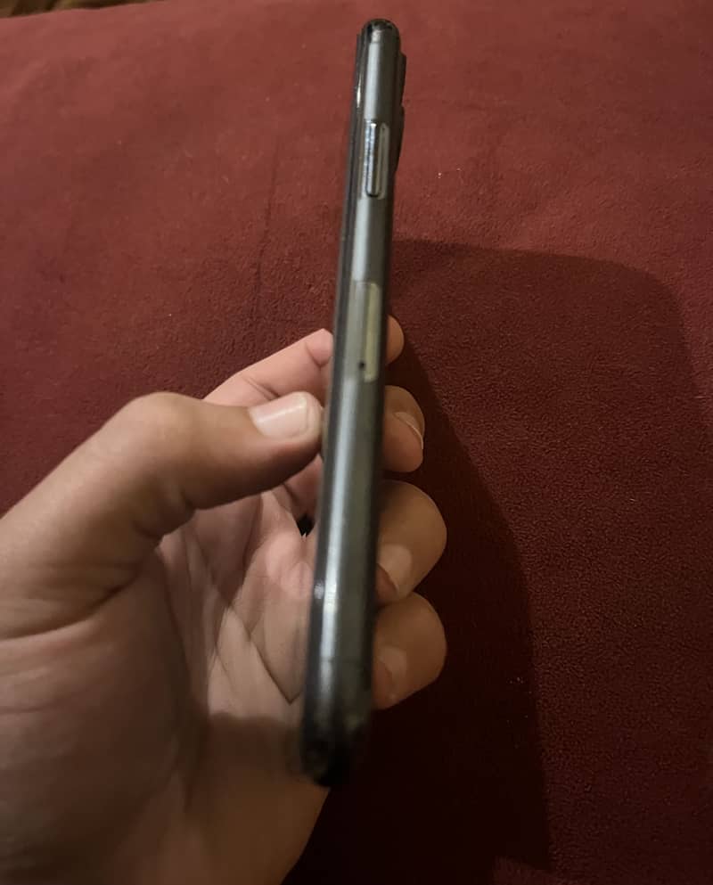 Apple iPhone 11 Pro 5