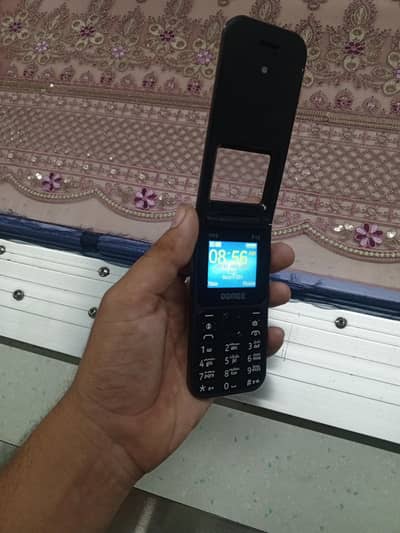 QQmee flip f10