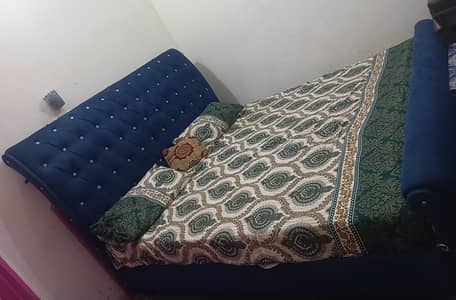 KING SIZE BED FOR SALE