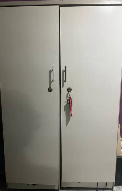2 door wardrobe