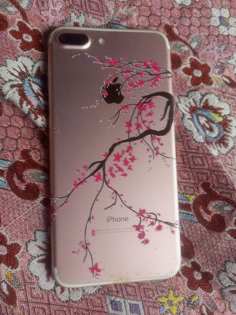 Apple iPhone 7 Plus 1