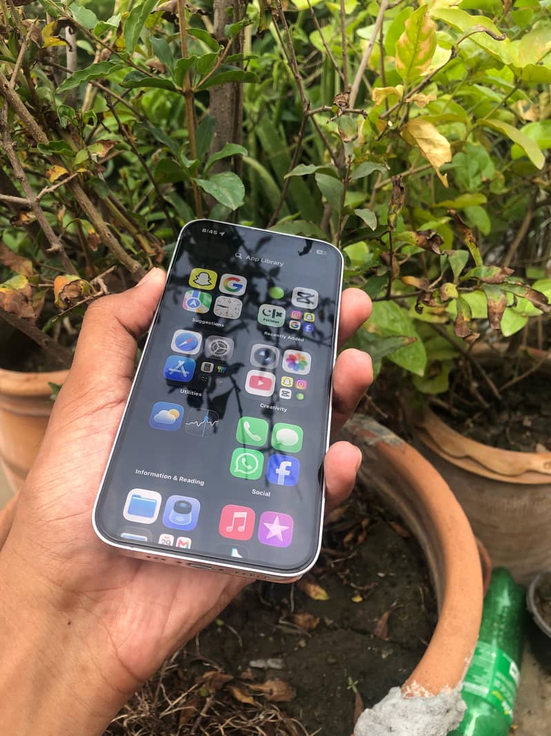 Apple iPhone 13 Pro 3