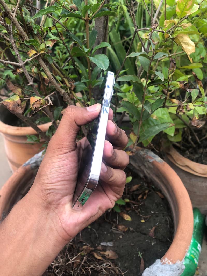 Apple iPhone 13 Pro 5