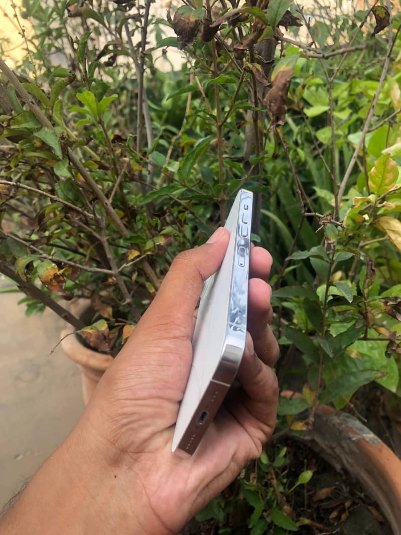 Apple iPhone 13 Pro 6