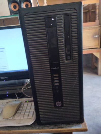 HP Complete Pc with Lcd Keyboard and mouse