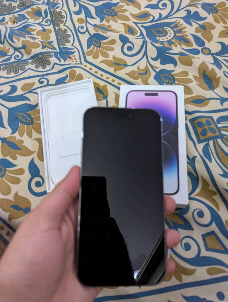 Apple iPhone 14 Pro Max 0