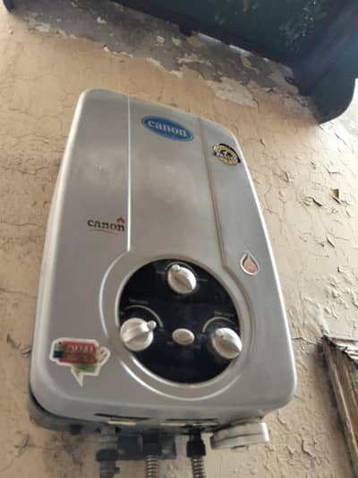 Canon 6 Liter Instant Gas Geyser - Excellent Condition