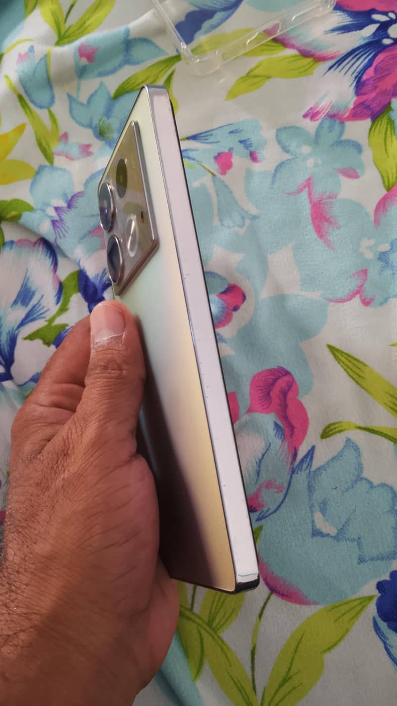 Infinix Note 40 8/256 3