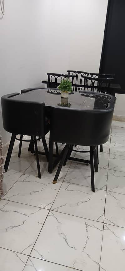 Restaurant dining table for4