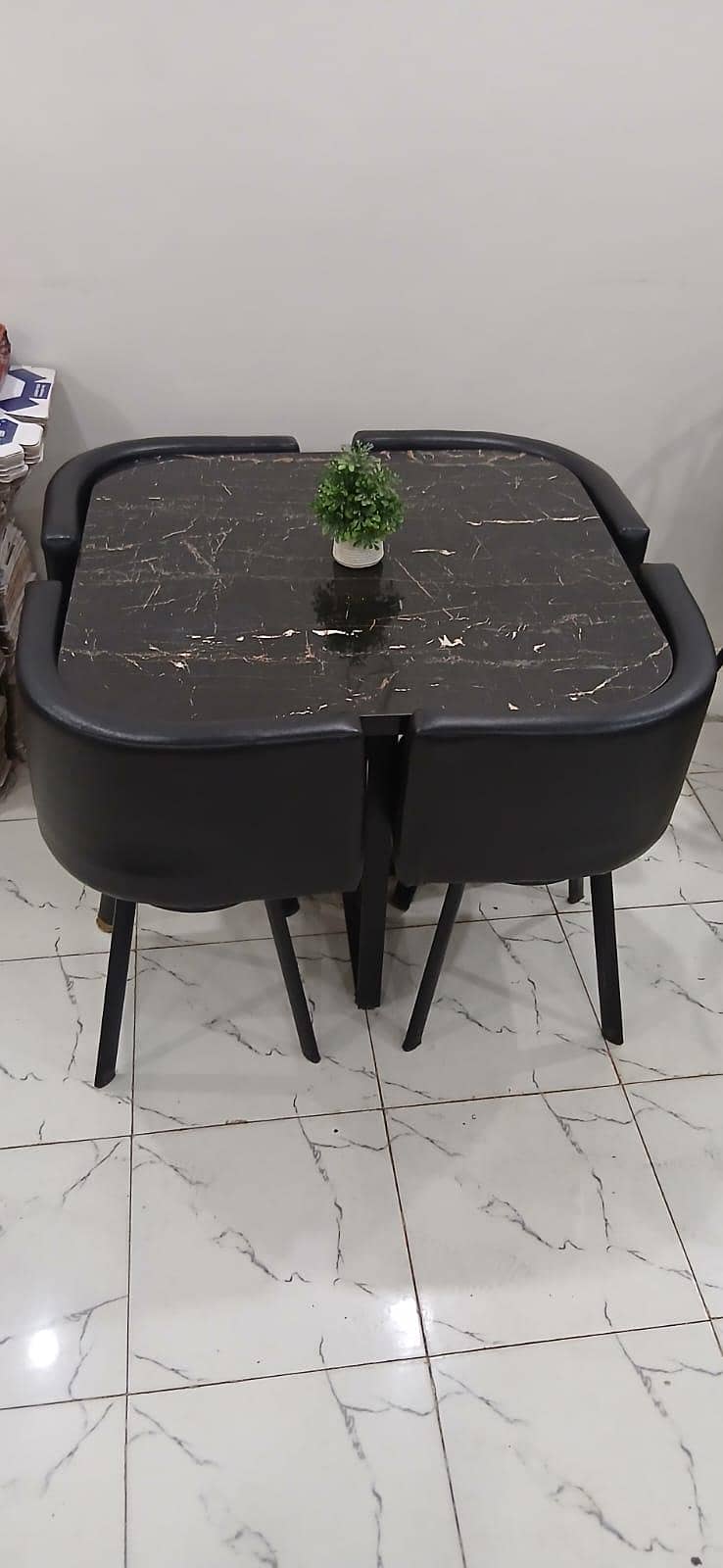 Restaurant dining table for4 2