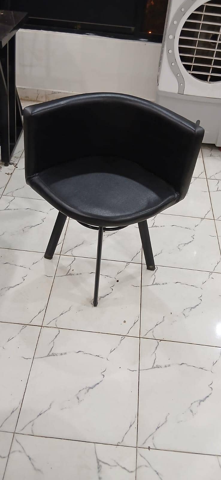 Restaurant dining table for4 4
