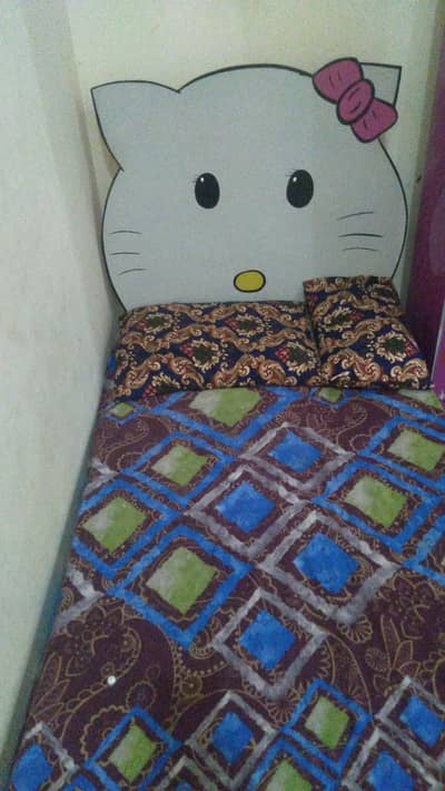 2 kid bed 3 month used