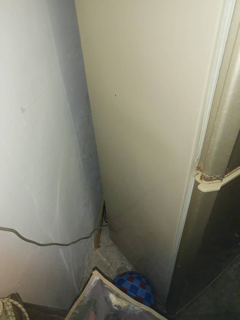 PEL REFRIGERATOR 2