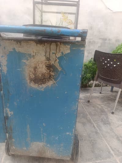 Frunch Fries Counter For Sale