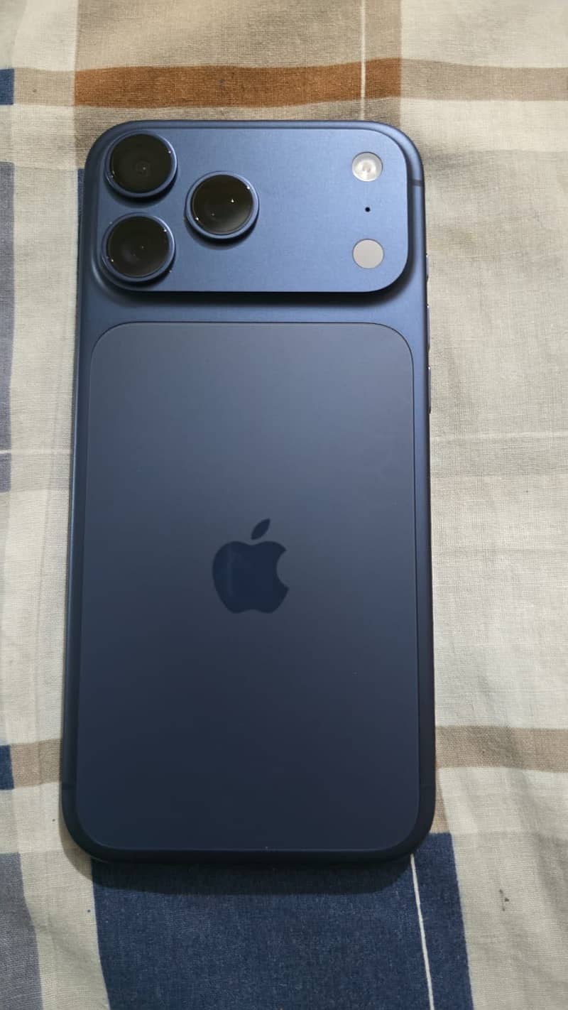 Iphone 17 pro max 3