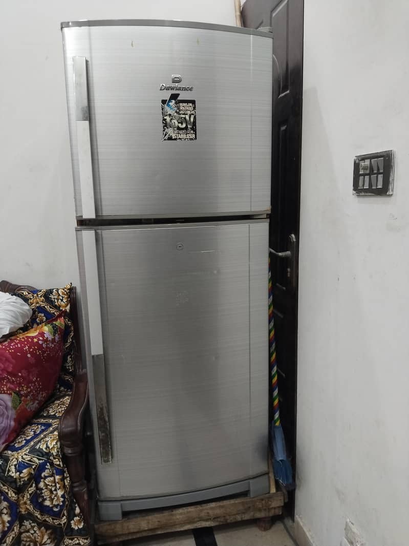 Dawlance Medium size refrigerator 0