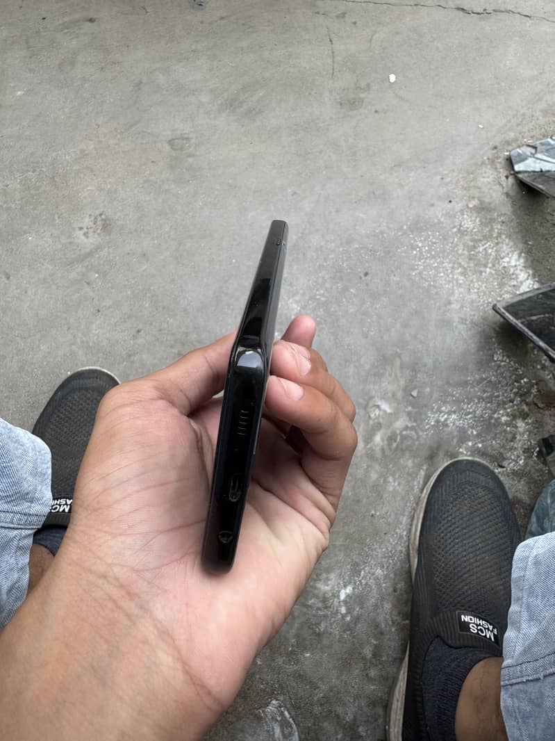 Samsung Mobile S8 Plus 2