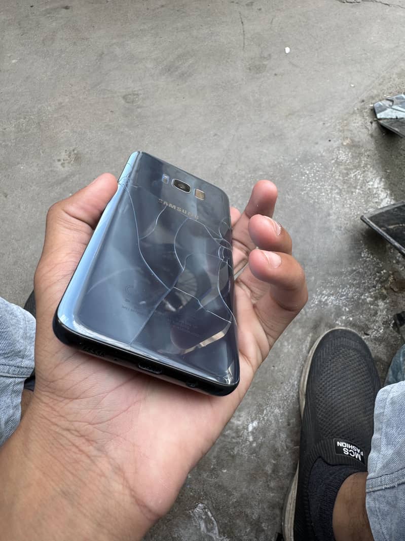 Samsung Mobile S8 Plus 6