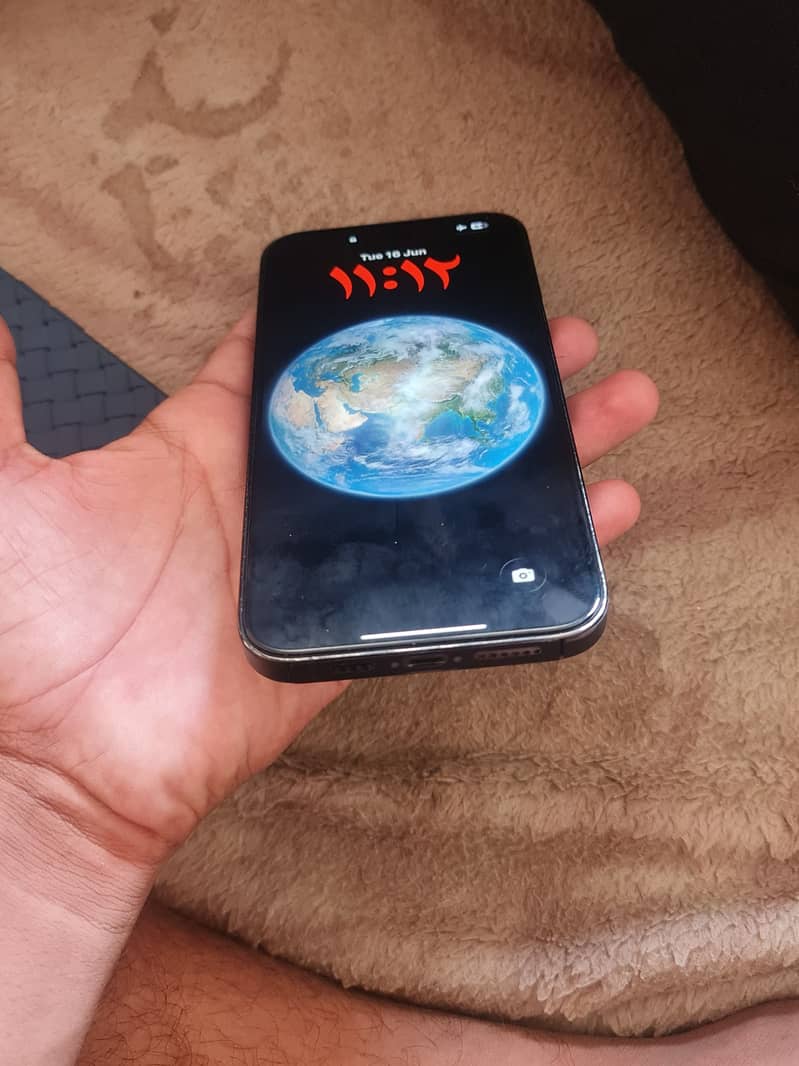 Apple iPhone 14 Pro Max 0