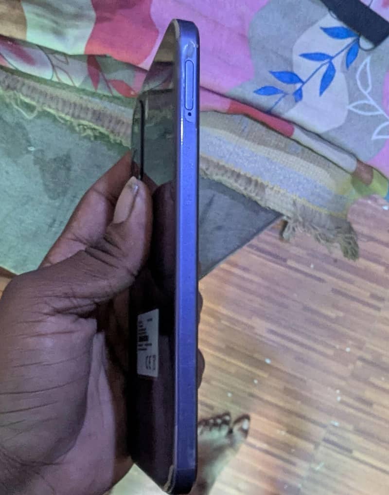 OPPO A6k 4