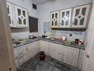 bechaler 5marla first floor house for rent