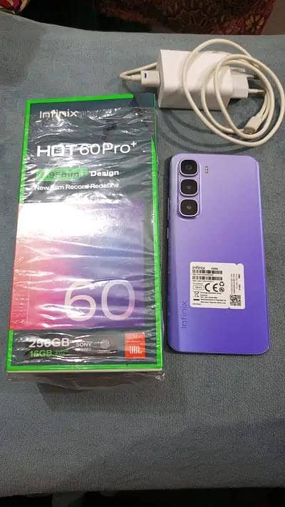 Infinix hote 60 pro plus 8+8/256 box charge complete Saman