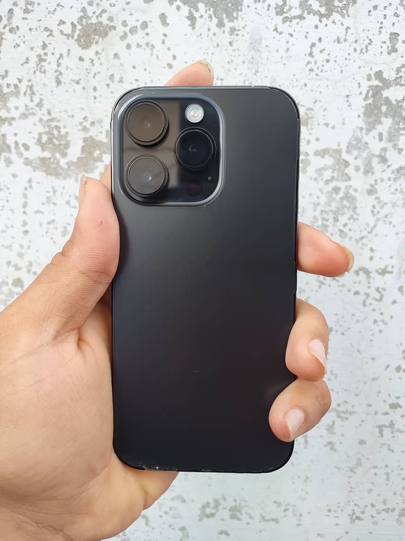 Apple iPhone 14 Pro 0