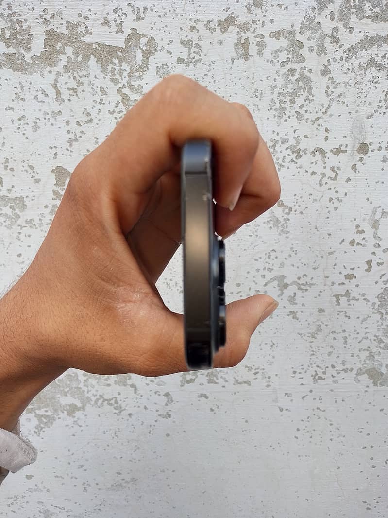 Apple iPhone 14 Pro 1