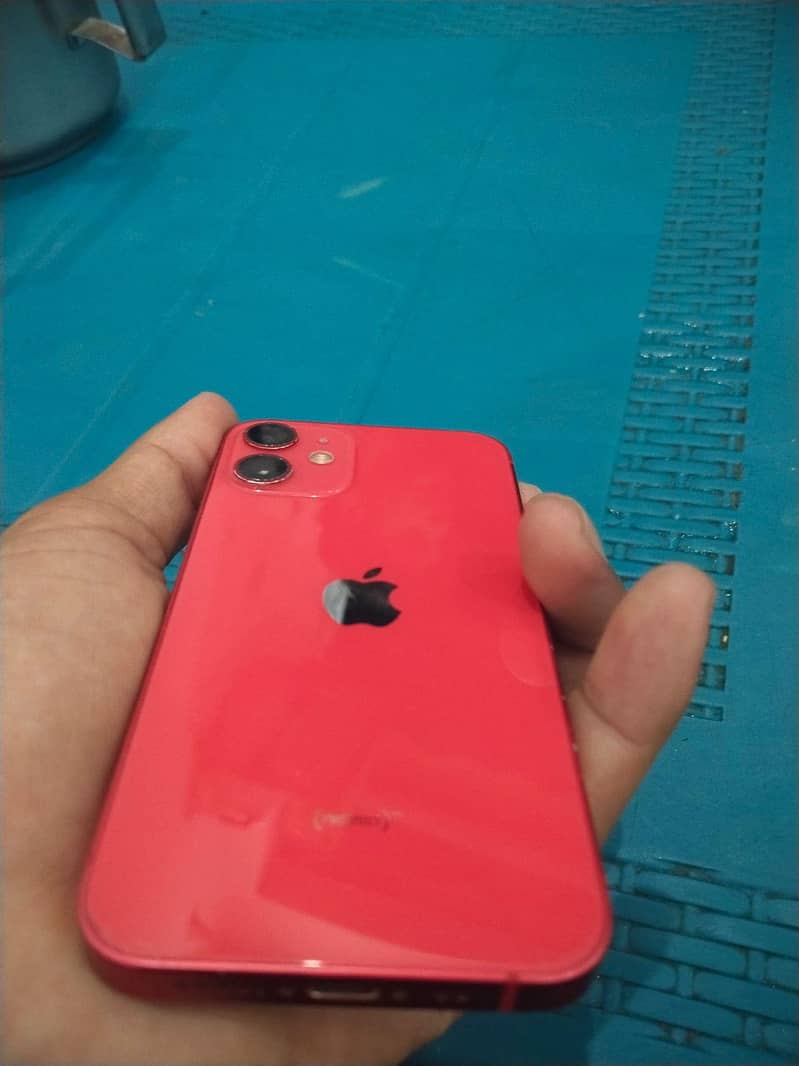Apple iPhone 12 mini 3