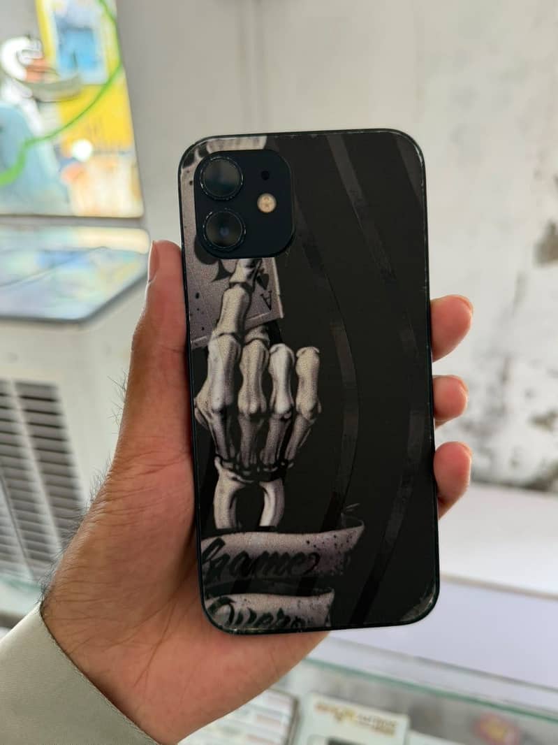 Apple iPhone 12 2