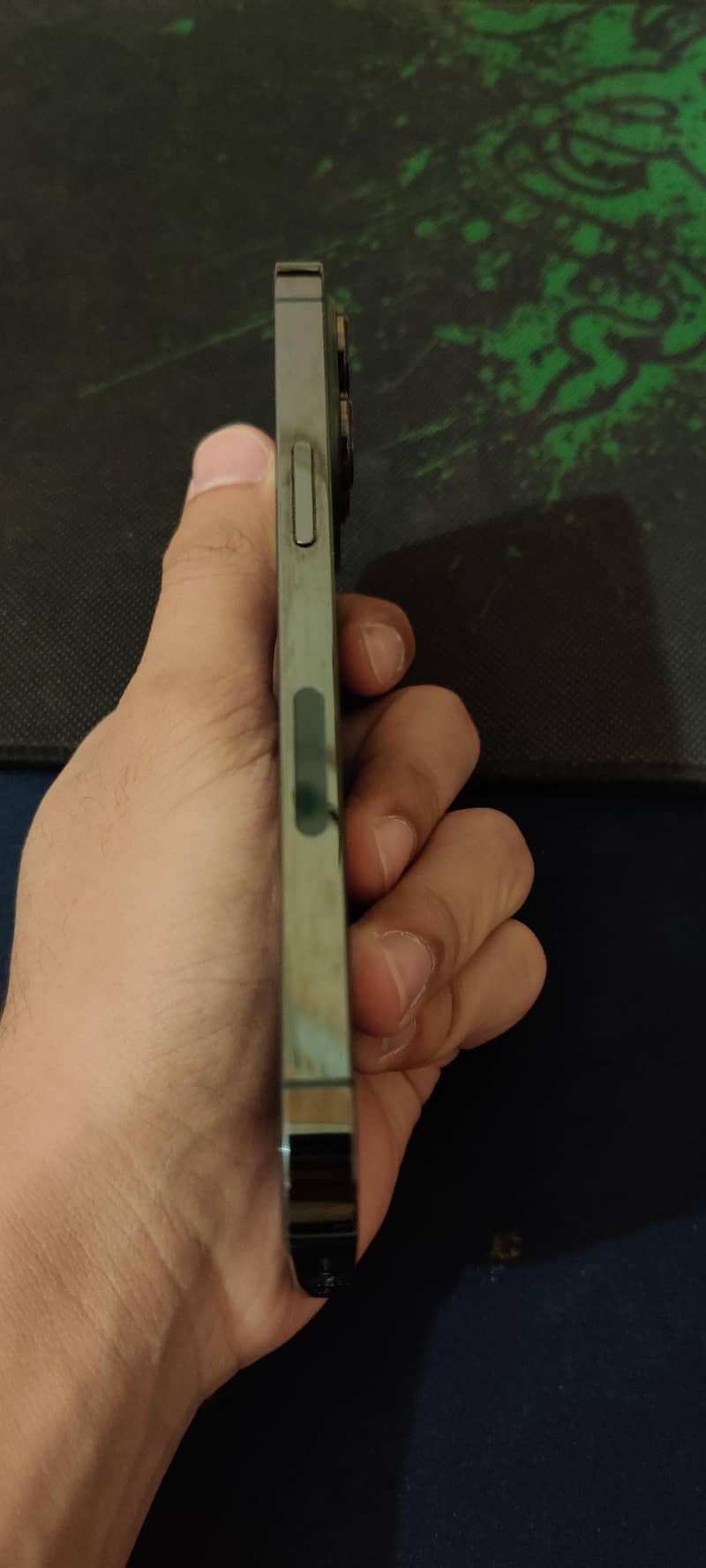 Apple iPhone 13 Pro 2