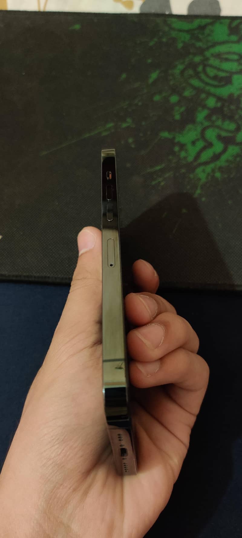 Apple iPhone 13 Pro 4