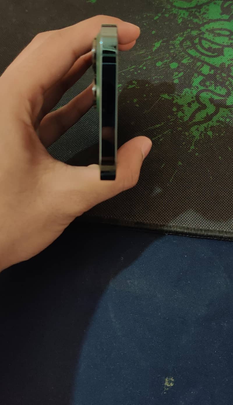 Apple iPhone 13 Pro 5