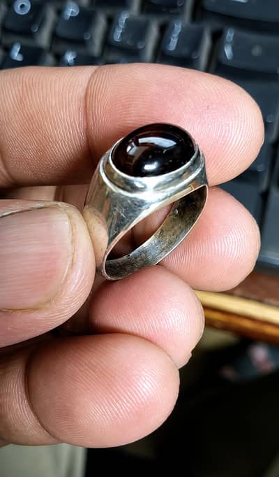 Old Iranian Aqeeq with Chandi Ring (For Small Finger)