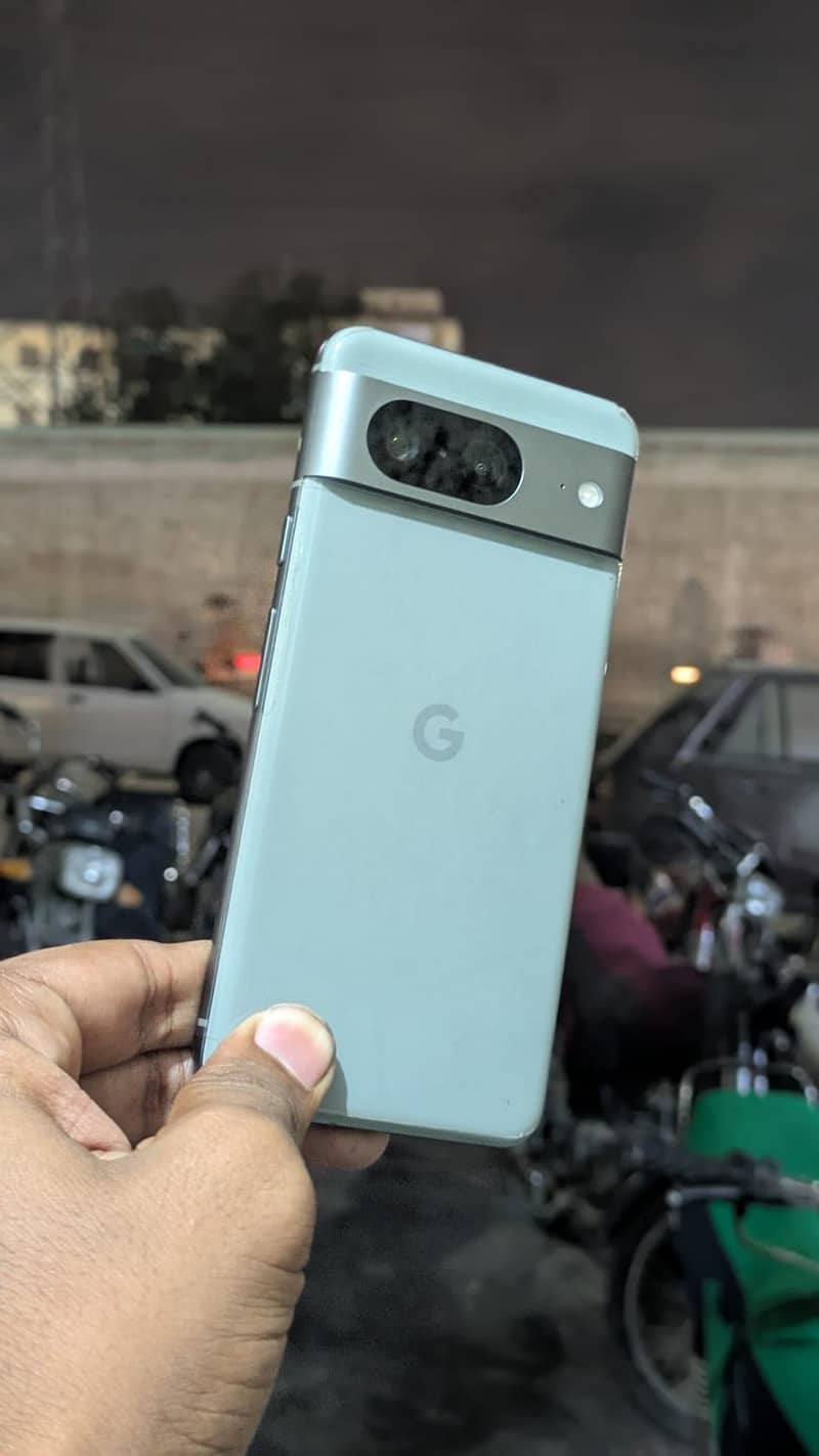 Google Pixel 8 0