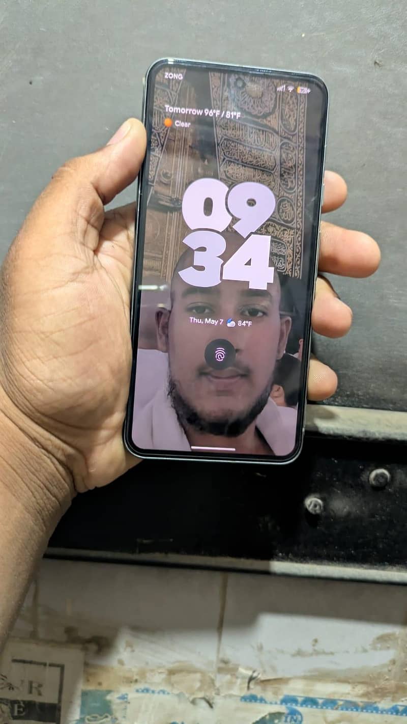 Google Pixel 8 2