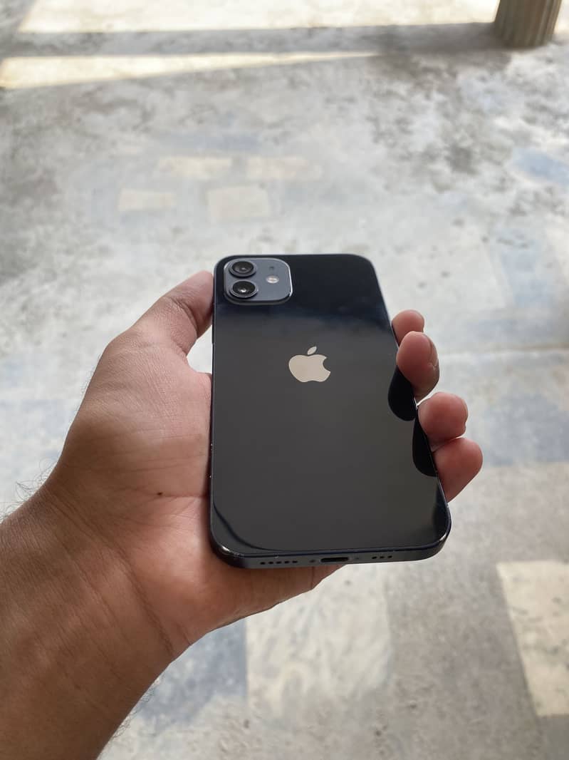 Apple iPhone 12 5