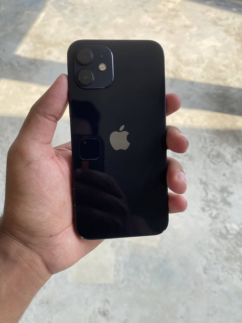 Apple iPhone 12 7