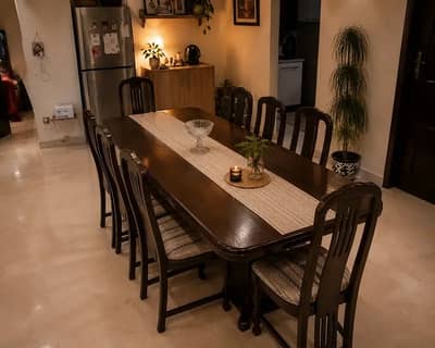 Imported Habbit Solid Sheesham Wood 8-Seater Dining Table Set
